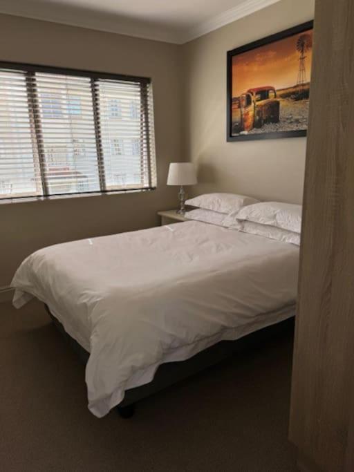 Luxury Townhouse In Stellenbosch Central Екстер'єр фото