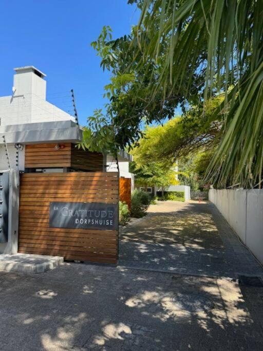 Luxury Townhouse In Stellenbosch Central Екстер'єр фото